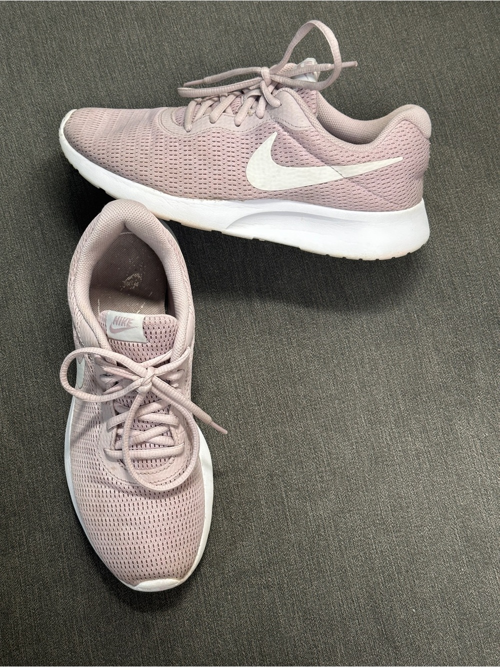 Nike Women’s Light Pink Sneakers